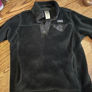 Girls Black Patagonia Fleece Size XS 5/6